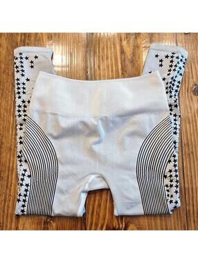 Demi Lavato Fabletics Gray and Black Athletic Pant Size Small